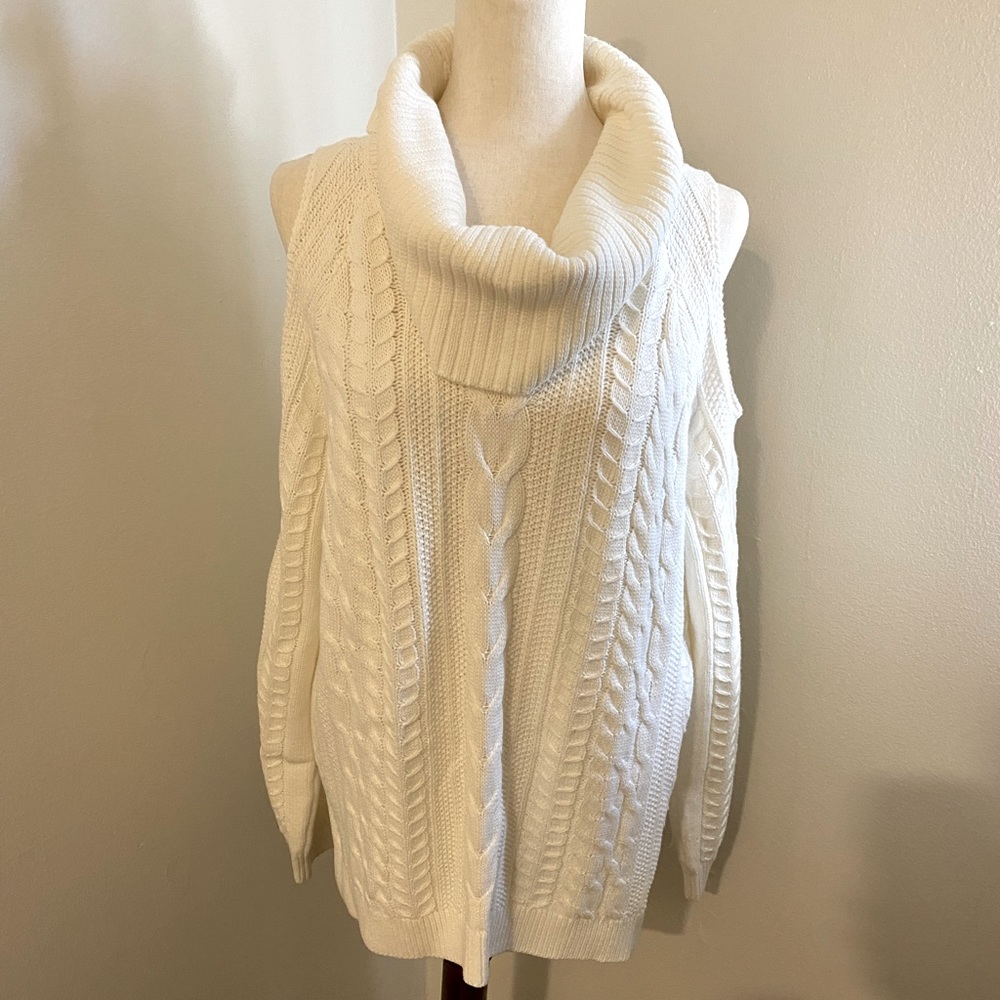 Crown & Ivy Cream/White Cold Shoulder Cable Knit Sweater Size XL